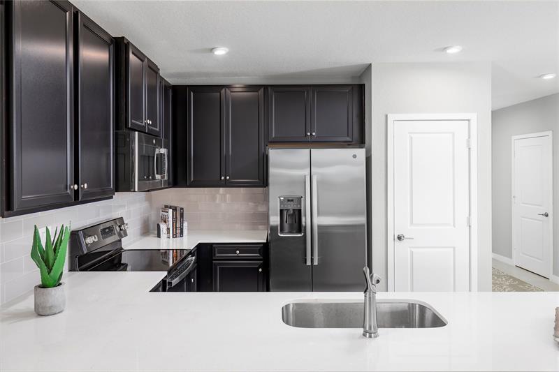 Image 3 of 14 For 1062 6th Terrace