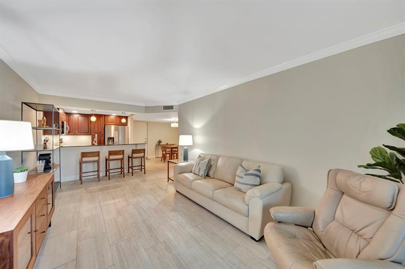 Image 25 of 36 For 3000 5th Ter  109-a