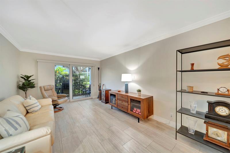 Image 26 of 36 For 3000 5th Ter  109-a