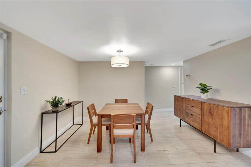 Image 6 of 36 For 3000 5th Ter  109-a