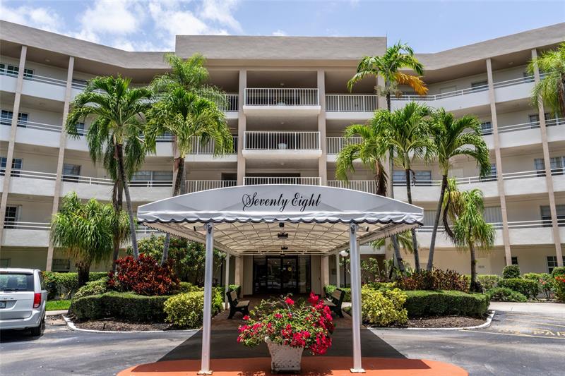 Details for 3960 Oaks Clubhouse Dr  312, Pompano Beach, FL 33069