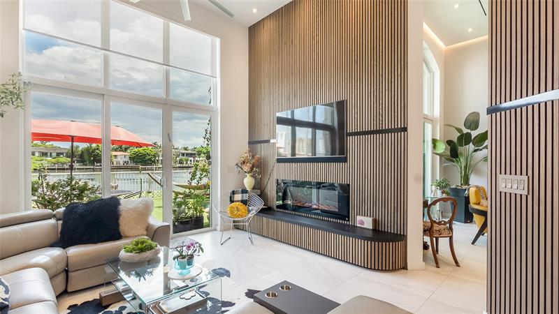 Image 18 of 66 For 21205 38th Ave  66