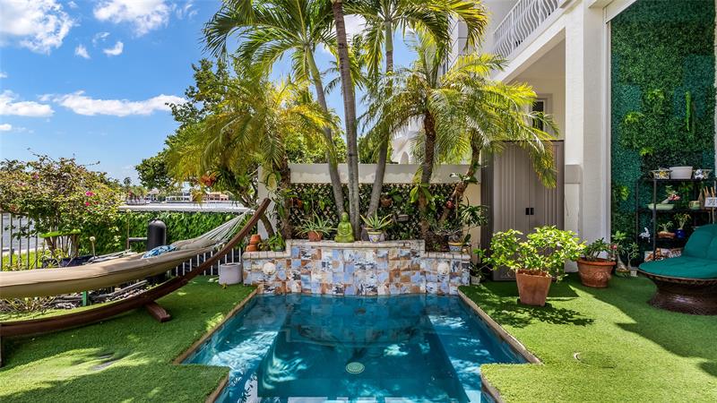 Image 24 of 66 For 21205 38th Ave  66