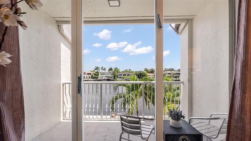 Image 35 of 66 For 21205 38th Ave  66