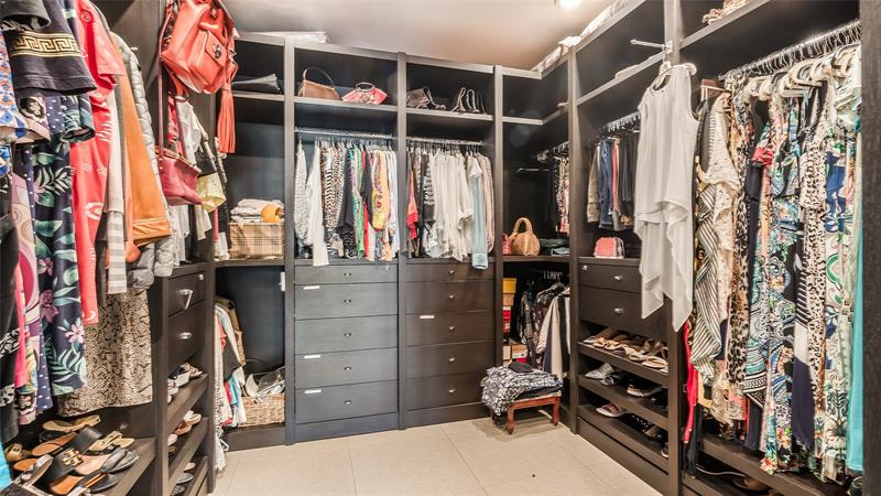 Image 40 of 66 For 21205 38th Ave  66