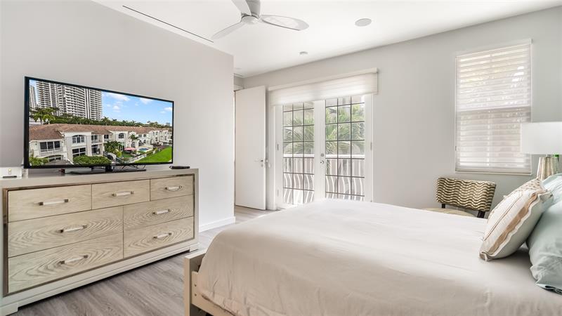 Image 53 of 66 For 21205 38th Ave  66