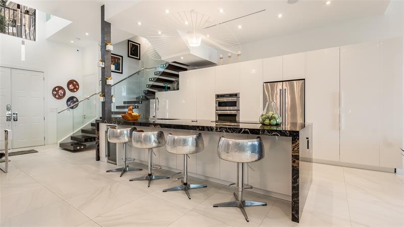 Image 7 of 66 For 21205 38th Ave  66