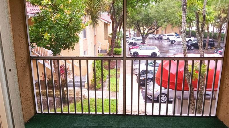 Image 15 of 18 For 922 Coral Club Dr  922