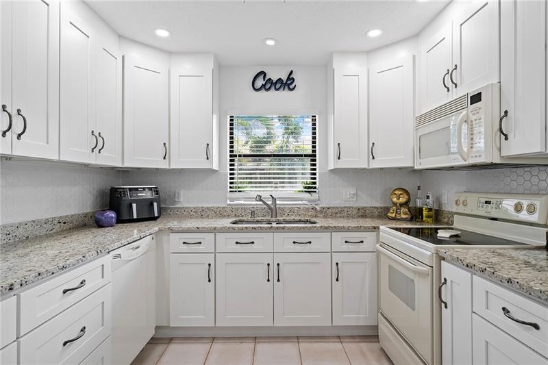Details for 21 Meadows Drive, Boynton Beach, FL 33436