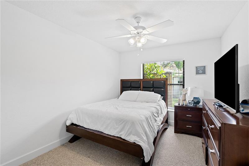 Image 7 of 21 For 21 Meadows Drive