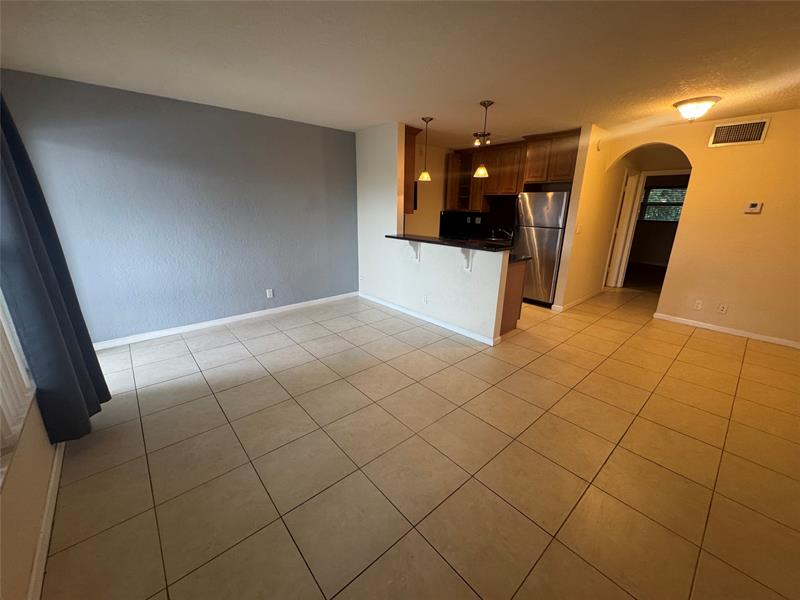 Image 3 of 12 For 2120 42nd Ct  6
