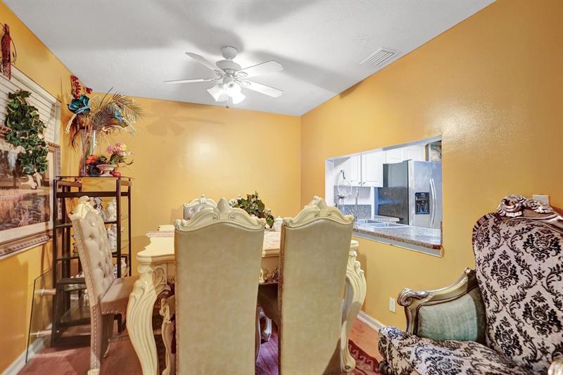 Image 10 of 48 For 251 Hemingway Cir  251