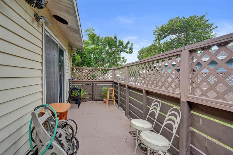 Image 43 of 48 For 251 Hemingway Cir  251