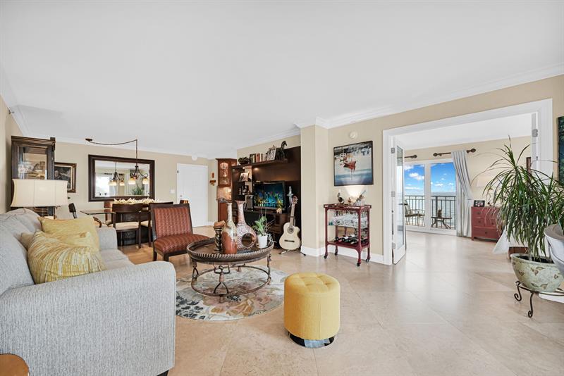 Image 41 of 59 For 3301 Ocean Blvd.  109