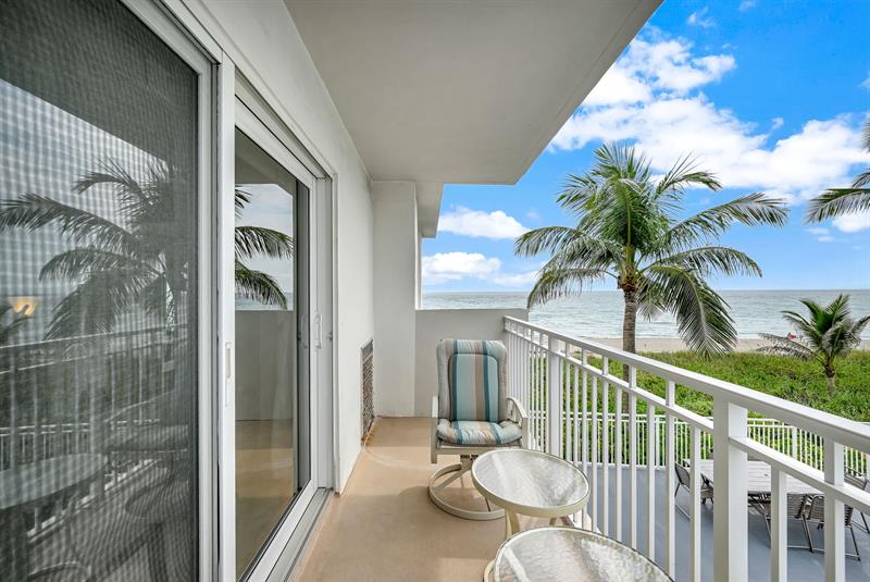 Image 6 of 59 For 3301 Ocean Blvd.  109