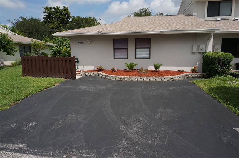 Image 2 of 19 For 5325 Jog Ln  