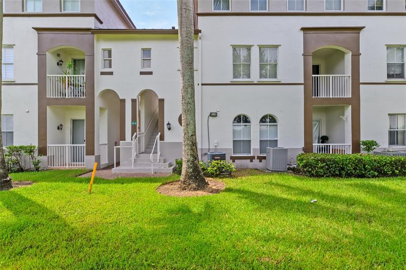 Image 16 of 23 For 4361 160th Av  205