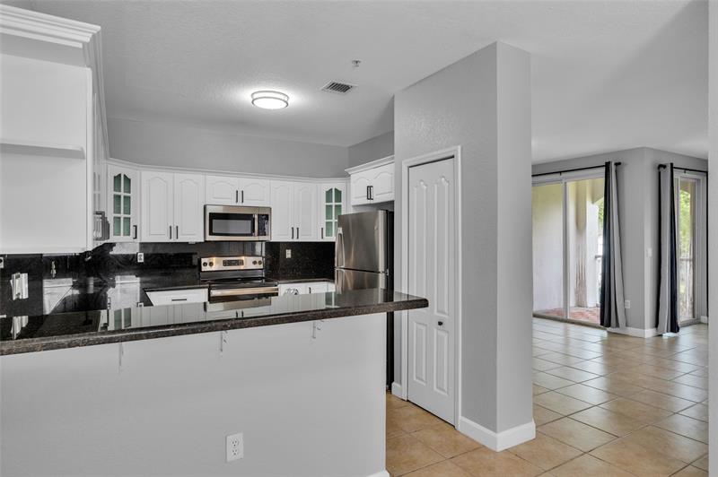 Image 4 of 23 For 4361 160th Av  205