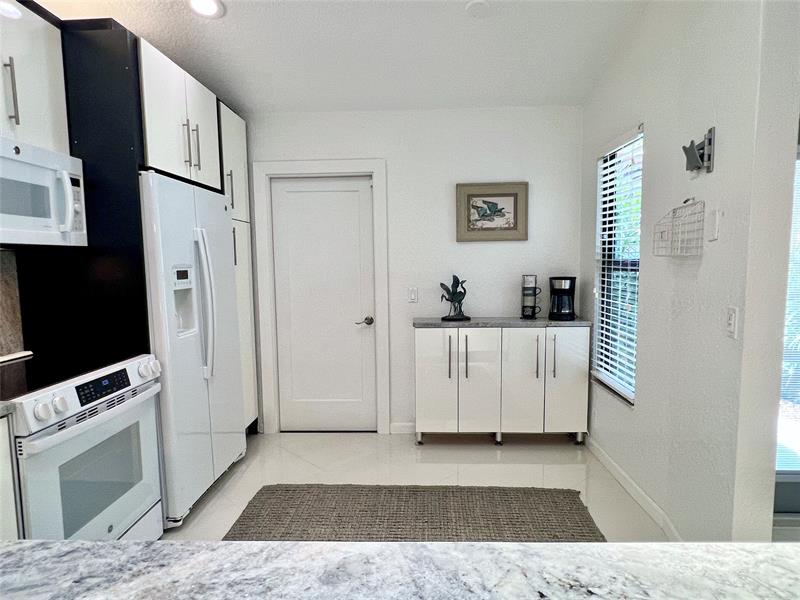 Image 12 of 64 For 10702 Beach Palm Ct  A