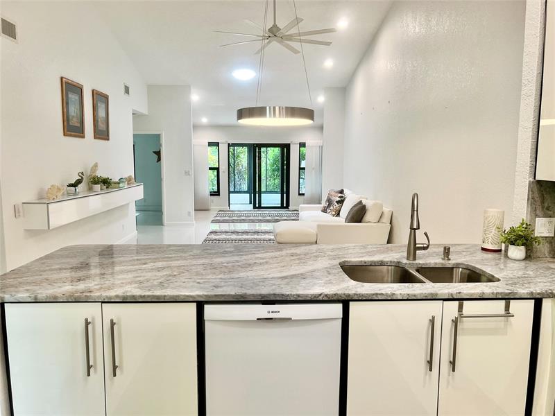 Image 14 of 64 For 10702 Beach Palm Ct  A