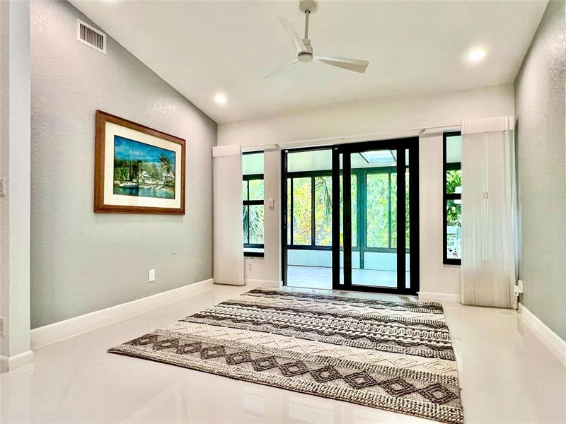 Image 21 of 64 For 10702 Beach Palm Ct  A