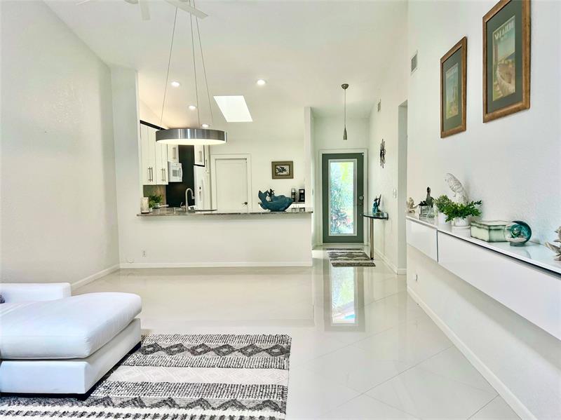 Image 29 of 64 For 10702 Beach Palm Ct  A