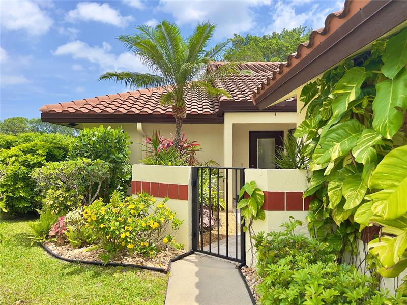 Image 3 of 64 For 10702 Beach Palm Ct  A