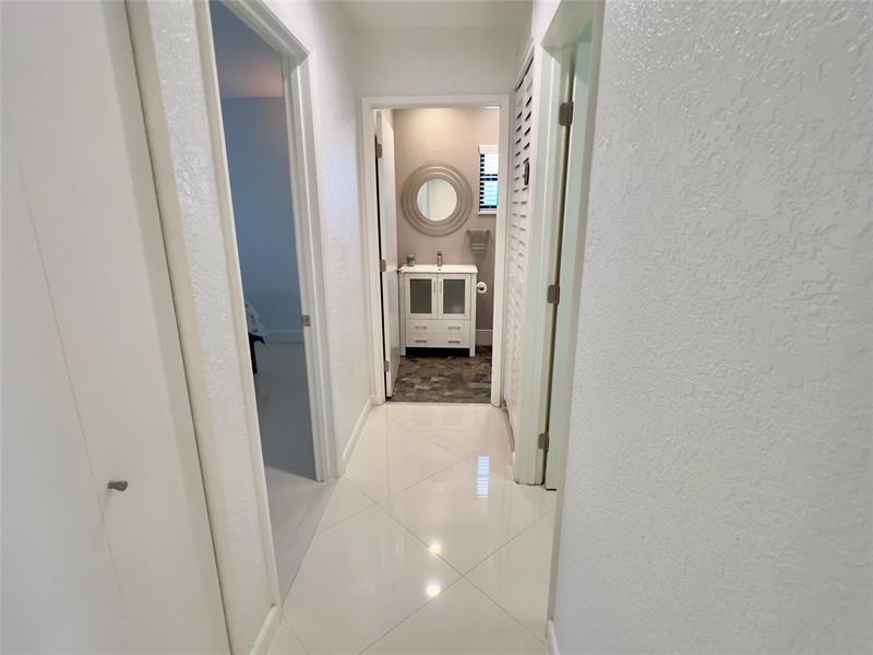 Image 31 of 64 For 10702 Beach Palm Ct  A