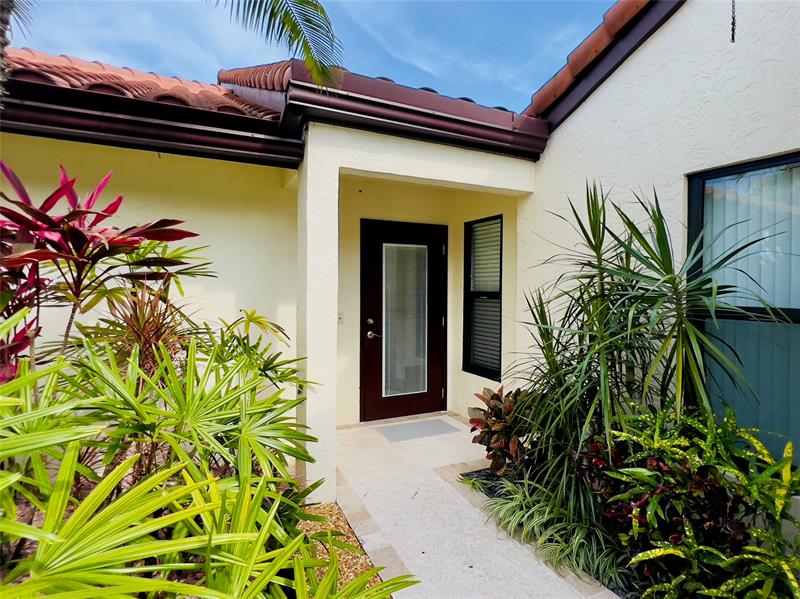 Image 4 of 64 For 10702 Beach Palm Ct  A