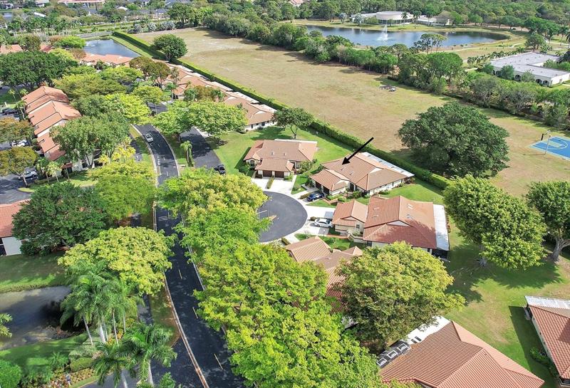 Image 44 of 64 For 10702 Beach Palm Ct  A