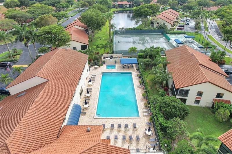 Image 46 of 64 For 10702 Beach Palm Ct  A