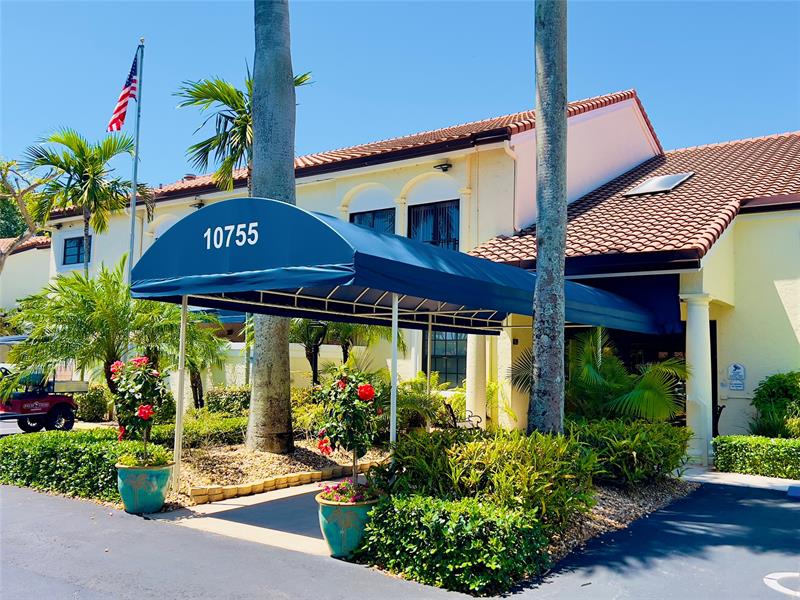 Image 51 of 64 For 10702 Beach Palm Ct  A
