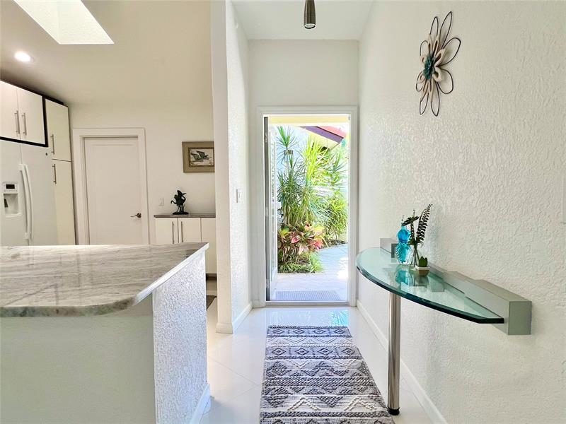 Image 6 of 64 For 10702 Beach Palm Ct  A