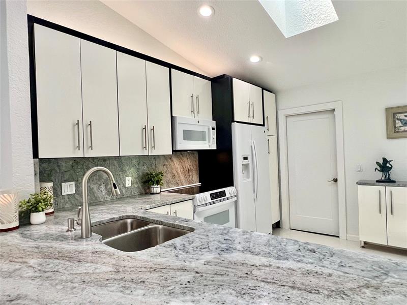 Image 7 of 64 For 10702 Beach Palm Ct  A