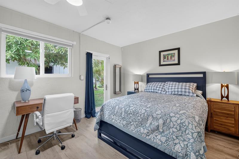 Image 21 of 30 For 540 38th St  