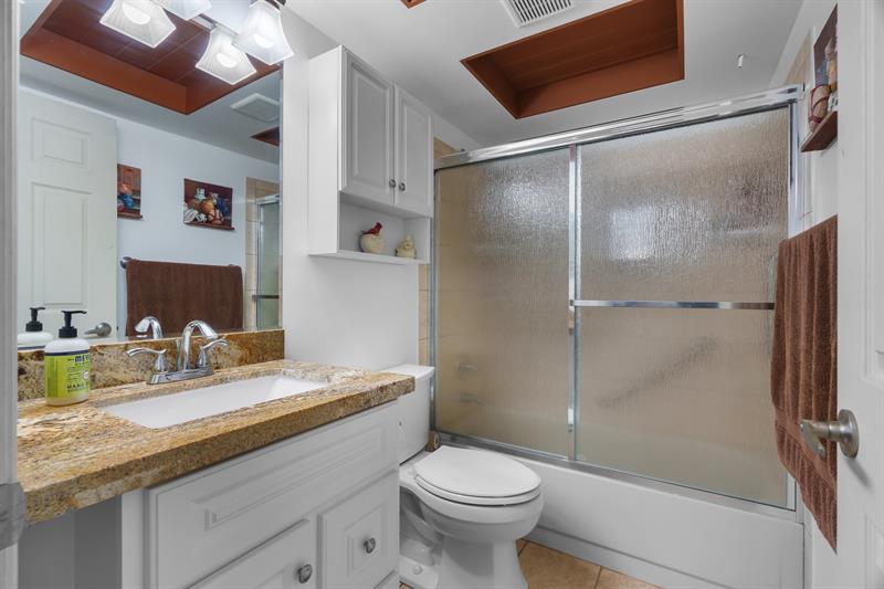 Image 11 of 33 For 3051 Holiday Springs Blvd  102