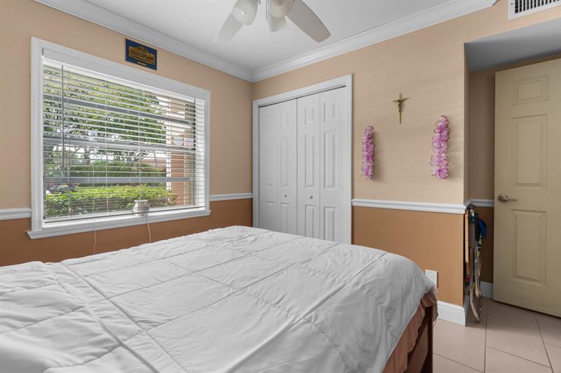 Image 30 of 33 For 3051 Holiday Springs Blvd  102