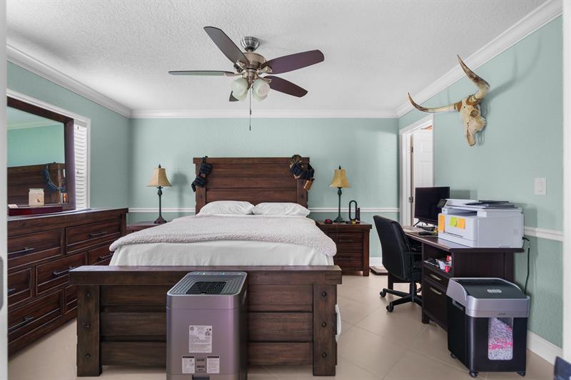 Image 33 of 33 For 3051 Holiday Springs Blvd  102