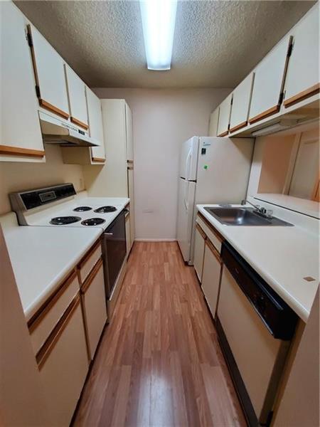 Image 10 of 18 For 4381 Mcnab Rd  24