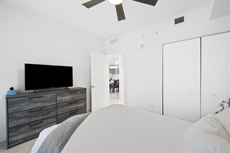 Image 16 of 29 For 2960 207th St  715