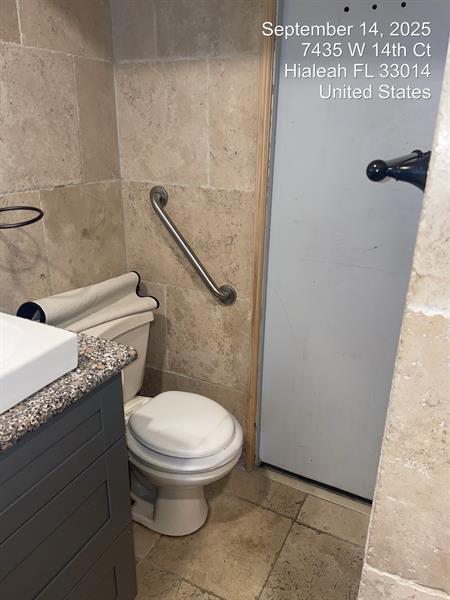 Image 4 of 6 For 7405 14th Ct