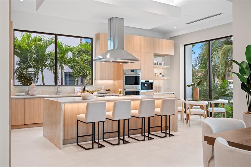 Image 10 of 63 For 2405 Castilla Isle