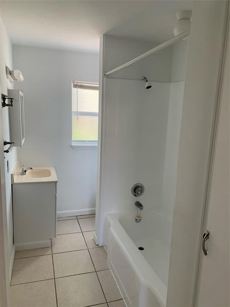 Image 6 of 8 For 301 Ocean Blvd  2