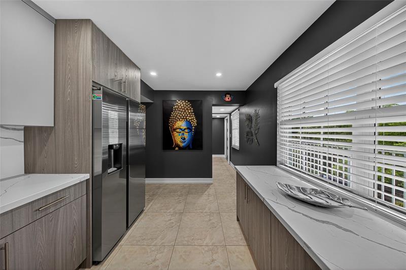 Image 18 of 61 For 802 Cypress Grove Ln  503