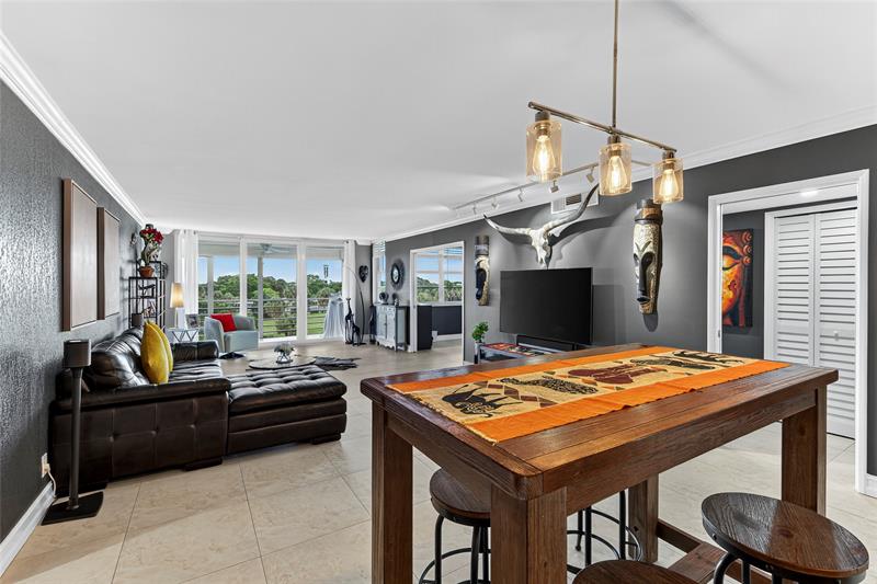 Image 5 of 61 For 802 Cypress Grove Ln  503
