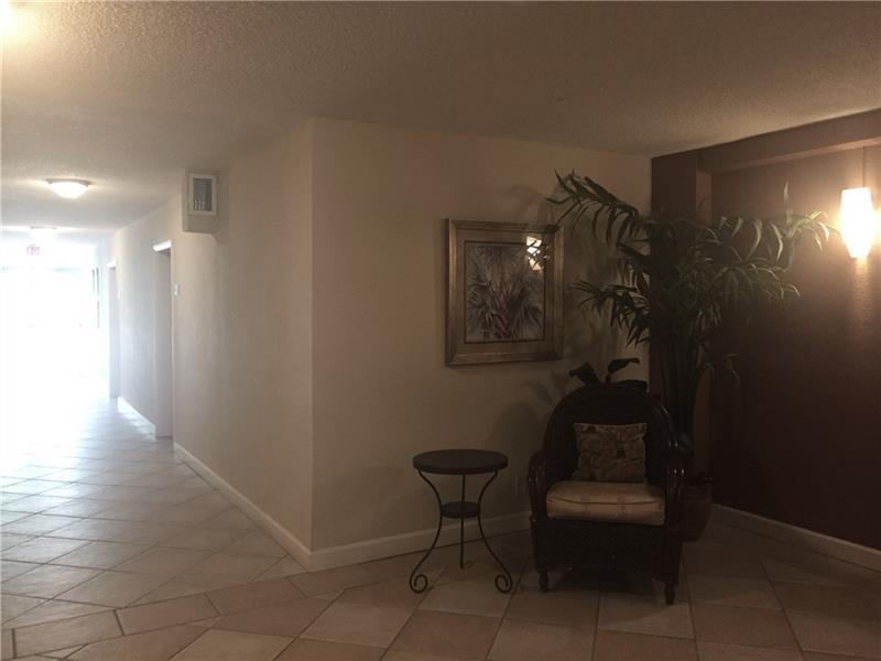 Image 10 of 29 For 3220 Bayview Dr  102