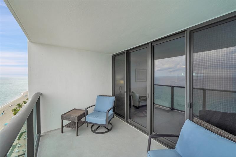 Image 22 of 58 For 2301 Ocean Dr  1701
