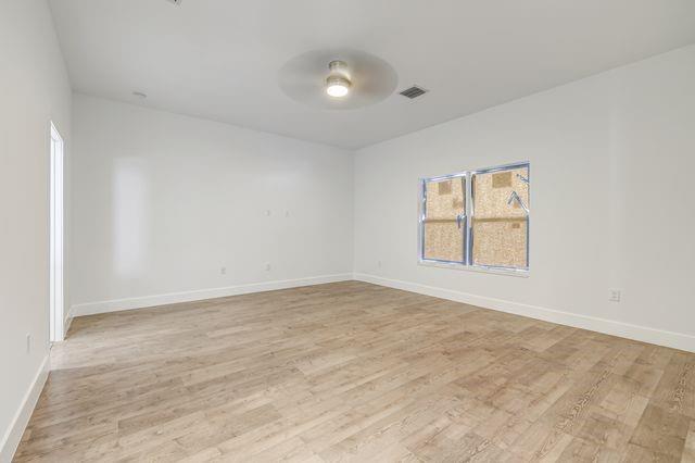 Image 13 of 43 For 2861 8th Ct  