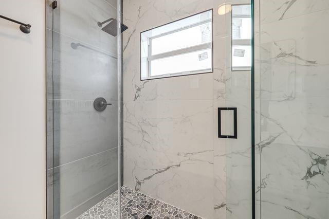 Image 18 of 43 For 2861 8th Ct  