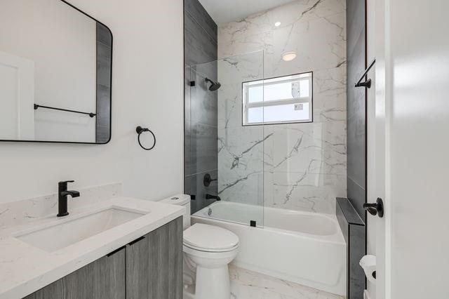 Image 24 of 43 For 2861 8th Ct  